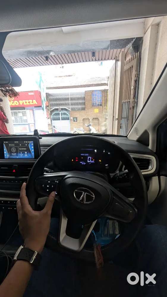 Tata Altroz Xz Plus 2023, 100600 Km Driven