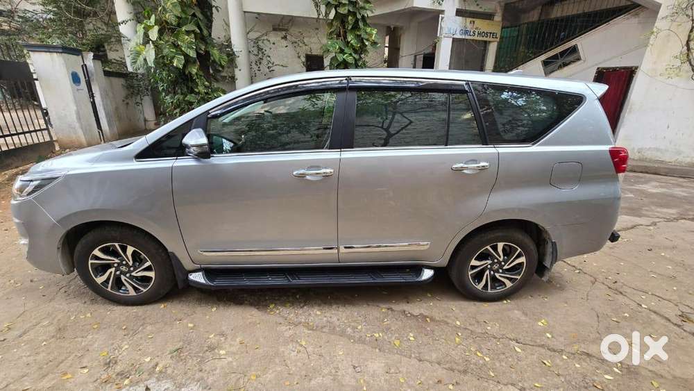 Toyota Innova Crysta 2025 Diesel Manual
