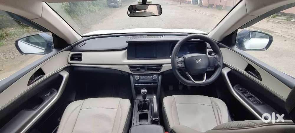 Mahindra Xuv700 2.2 Mx Diesel Mt 5 Str, 2022, Diesel