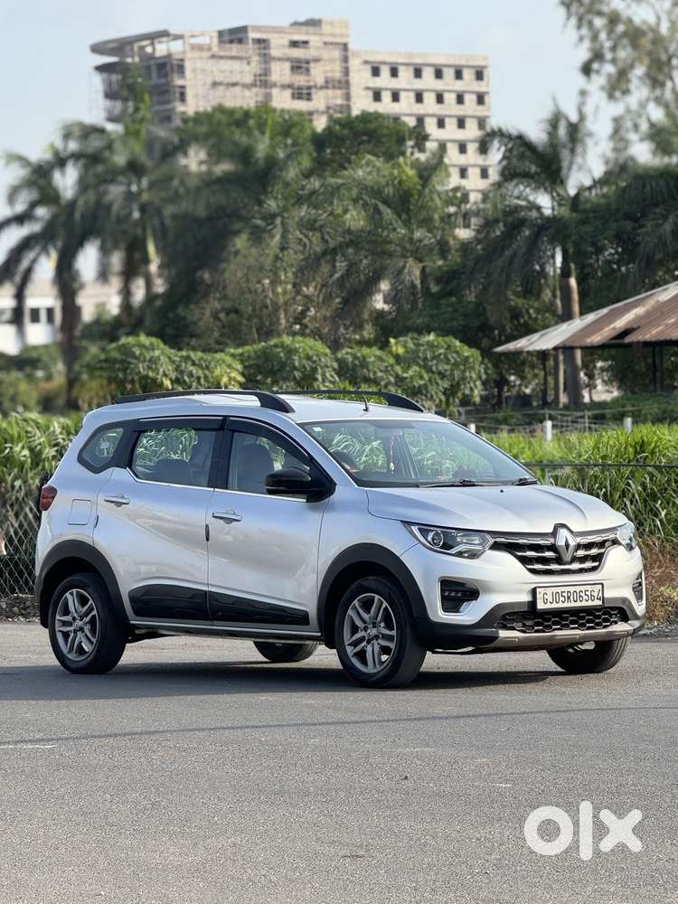 Renault Triber Rxz, 2022, Petrol