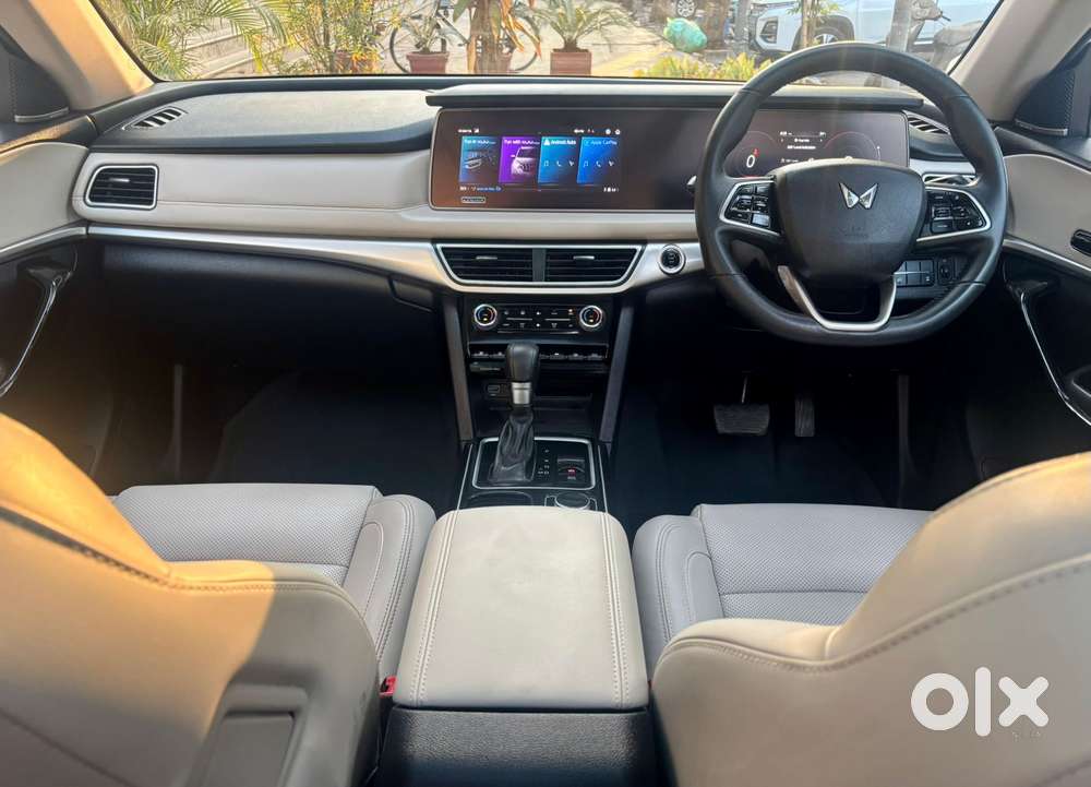 Mahindra Xuv700 2.2 Ax 7 Diesel At Str Awd, 2023, Diesel