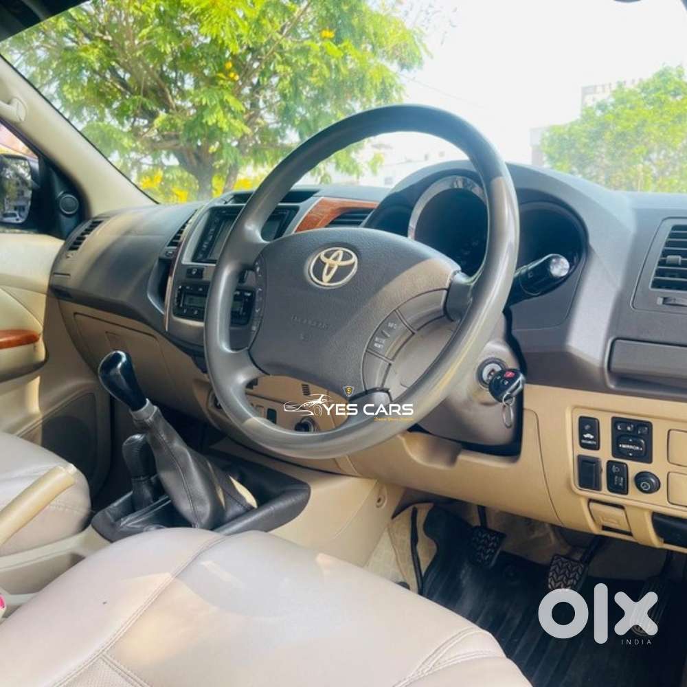 Toyota Fortuner 3.0 4x4 Manual, 2011, Diesel