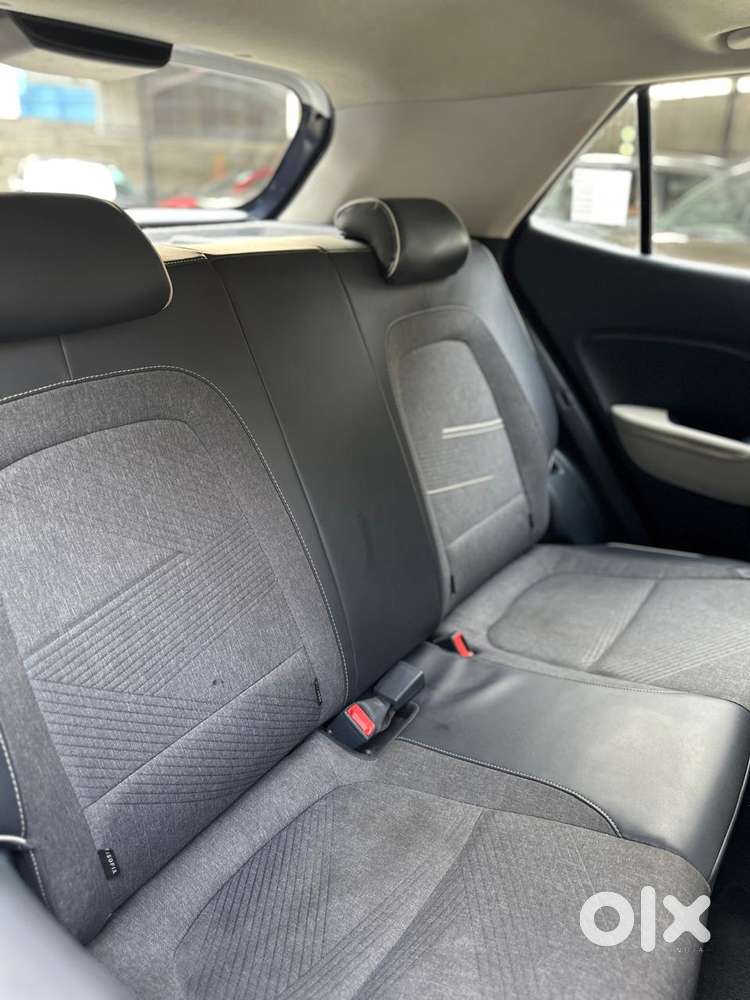 Hyundai Venue Sx Dual Tone, 2019, Petrol