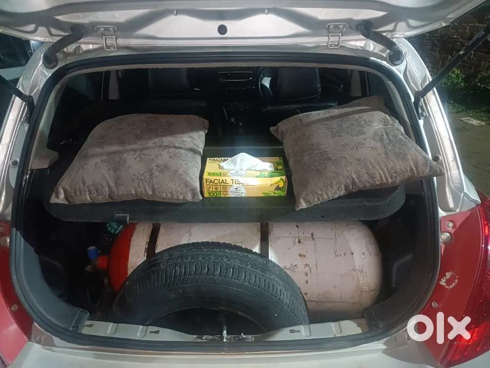 Maruti Suzuki Swift Vxi Cng 2013