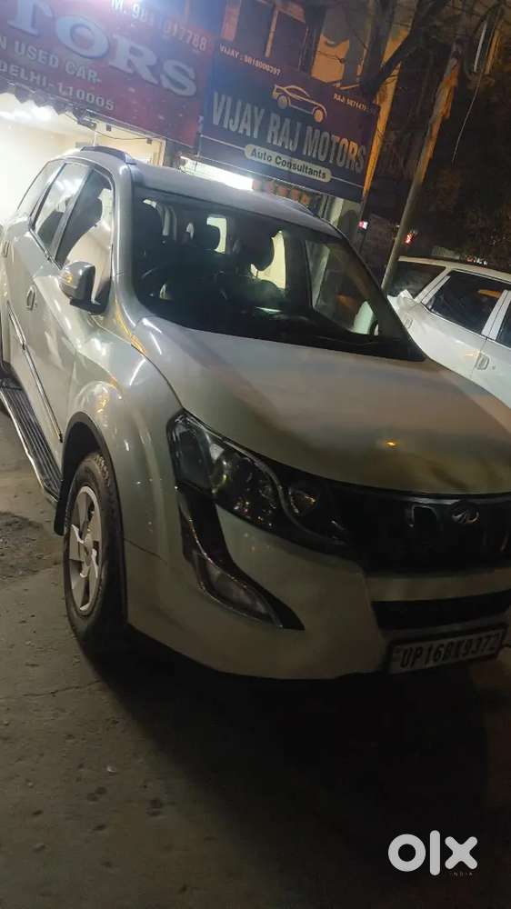 Mahindra Xuv500 2017 Diesel 90000 Km Driven
