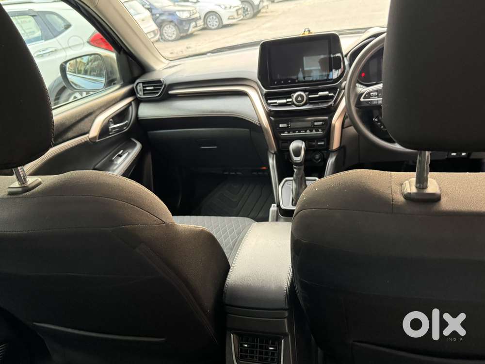 Maruti Suzuki Grand Vitara 1.5 Zeta Plus Intelligent Hybrid Ecvt, 20..