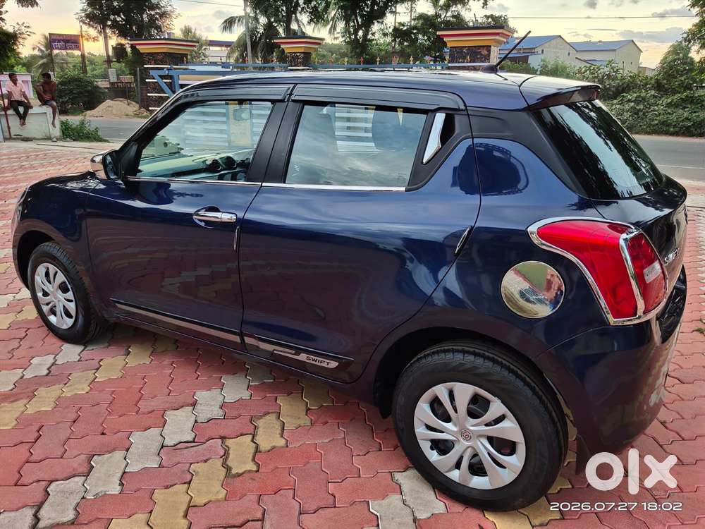 Maruti Suzuki Swift 1.2 Vxi (o), 2022, Petrol