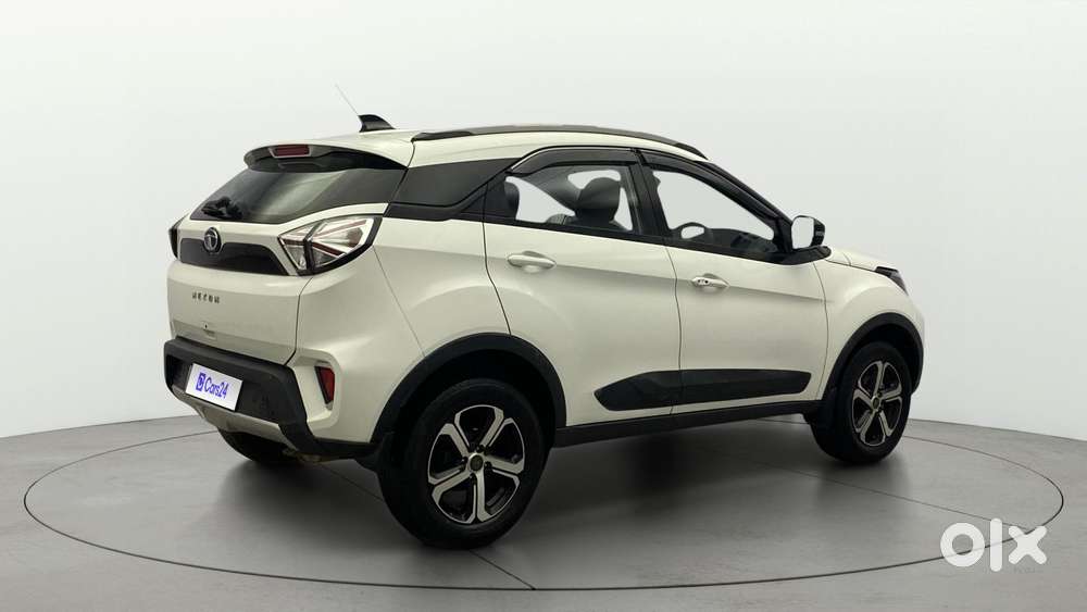Tata Nexon 1.2 Revotron Xza Plus, 2022, Petrol