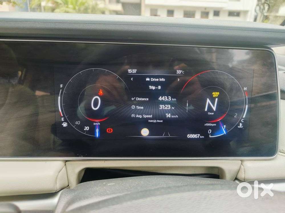 Mahindra Xuv700 2.0 Ax 7 Petrol Mt Str, 2021, Petrol