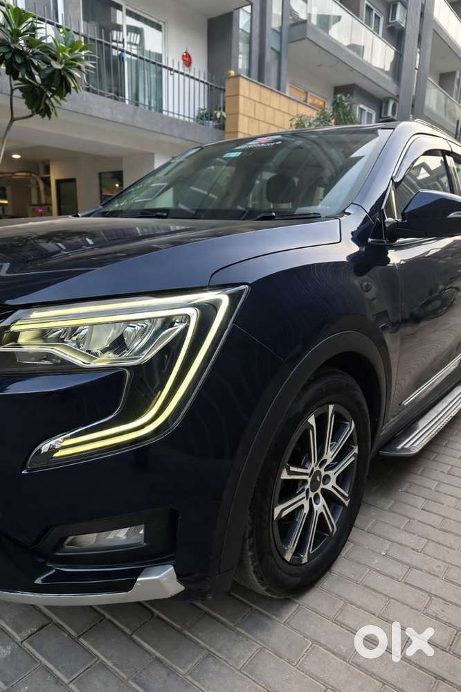 Mahindra Xuv700 2.0 Ax 7 Petrol Mt Str, 2022, Petrol