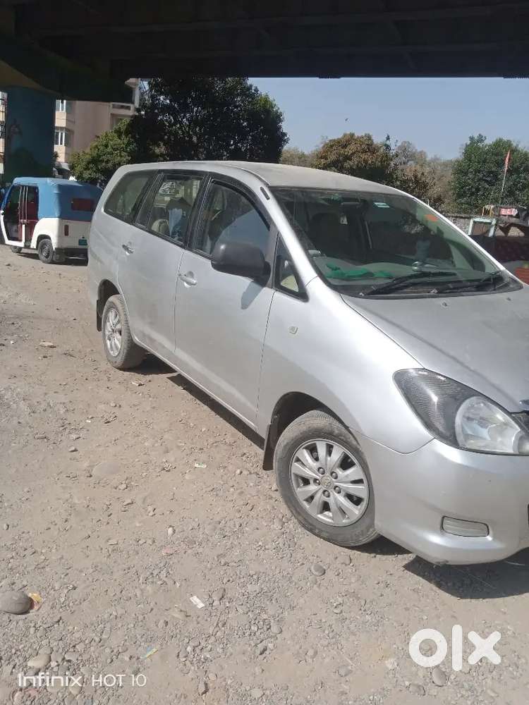 Toyota Innova 2010 Diesel Well Maintained