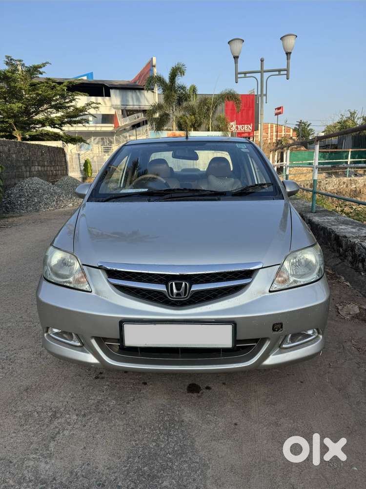 Maruti Suzuki Swift Lxi Option, 2007, Petrol