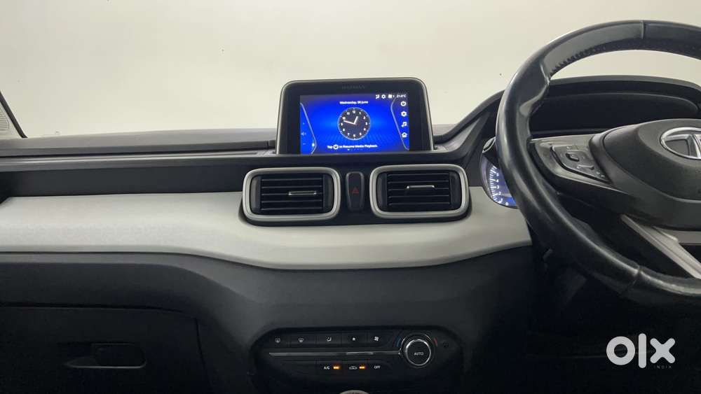 Tata Punch 1.2 Revotron Creative Dual Tone, 2021, Petrol