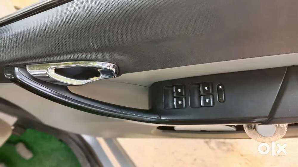 Tata Tiago 2017