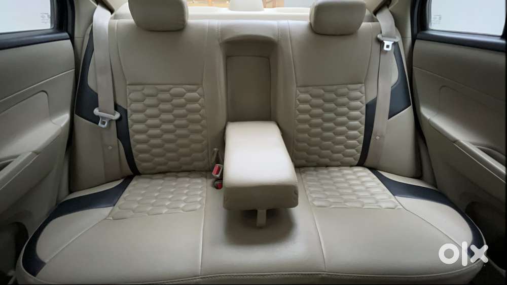 Maruti Suzuki Swift Dzire Vxi Optional, 2017, Petrol