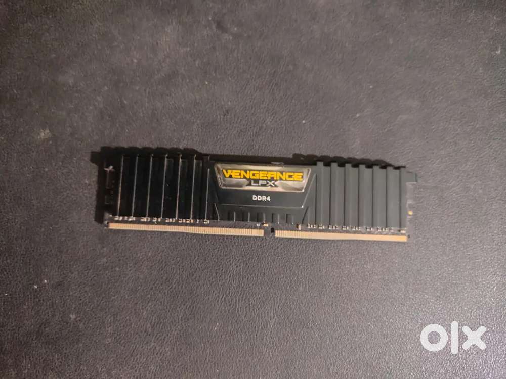 Corsair Vengeance LPX 32GB (16GB x 2) DDR4 RAM &ndash; Like New