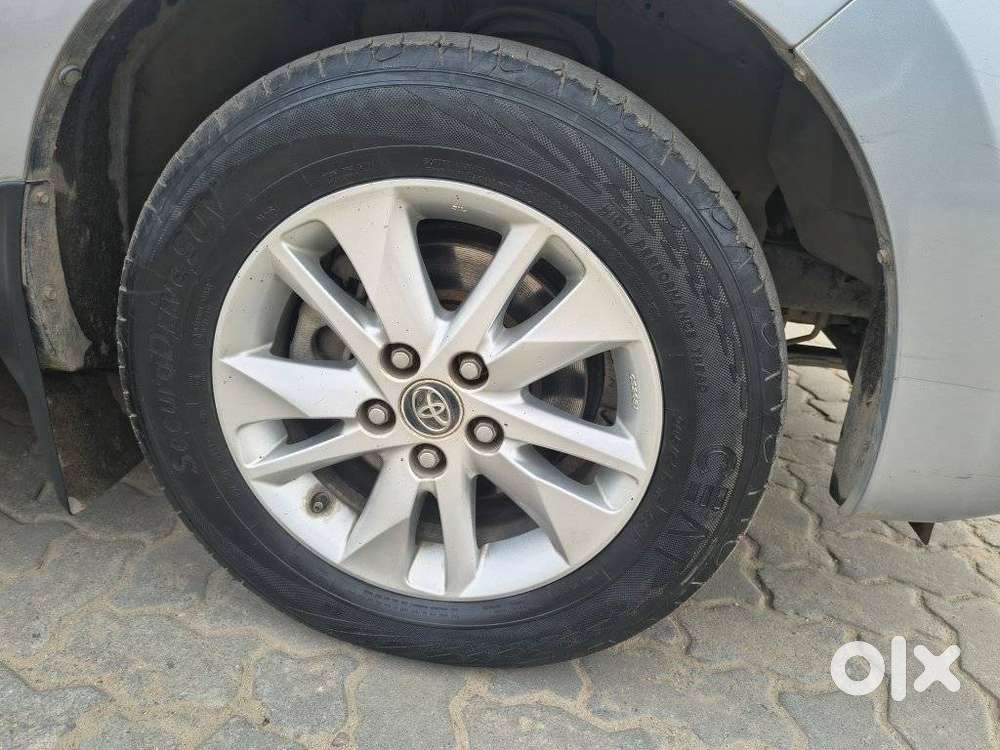 Toyota Innova Crysta 2.4 G Mt 7 Str, 2019, Diesel