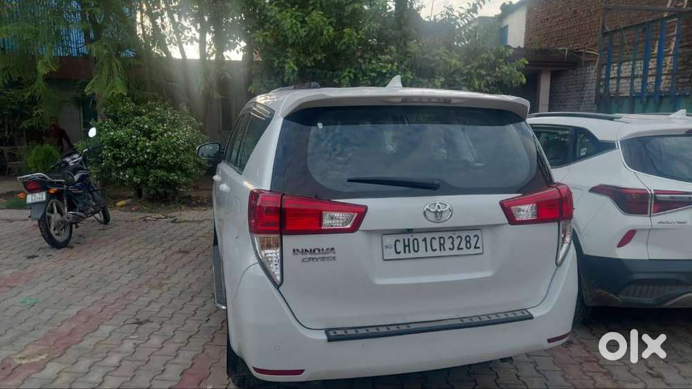 Toyota Innova Crysta 2023 Diesel Well Maintained