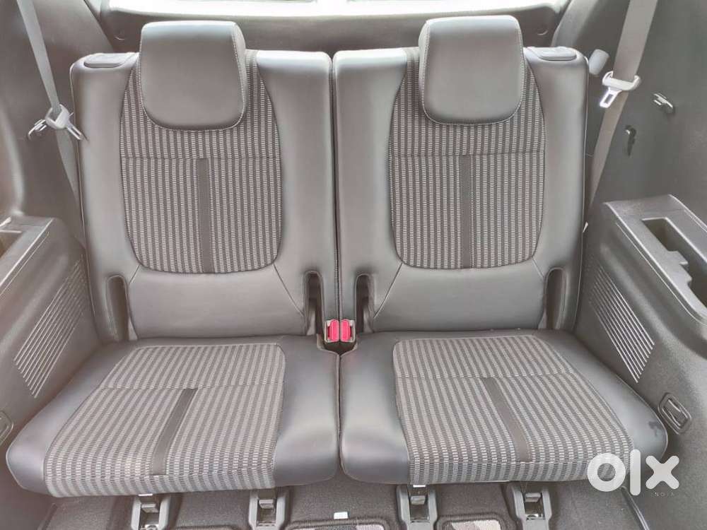 Kia Carens, 2022, Petrol