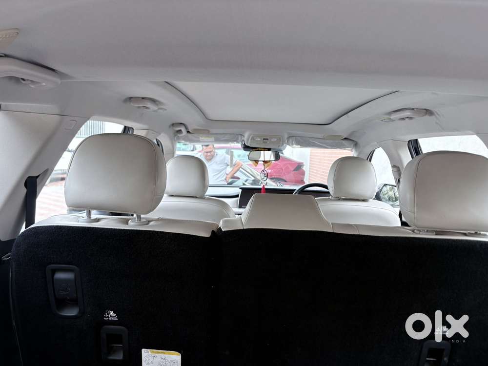 Mahindra Xuv700 Ax7 Luxury Pack Awd, 2022, Diesel