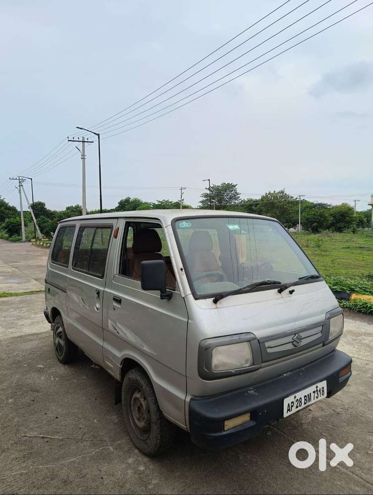 Omni Van 8 Seater