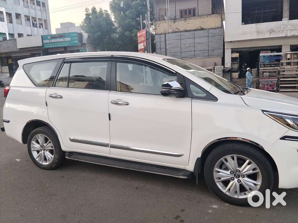 Toyota Innova Crysta 2.8z Automatic, 2018, Diesel