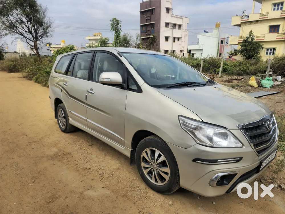 Toyota Innova 2015 Diesel Well Maintained