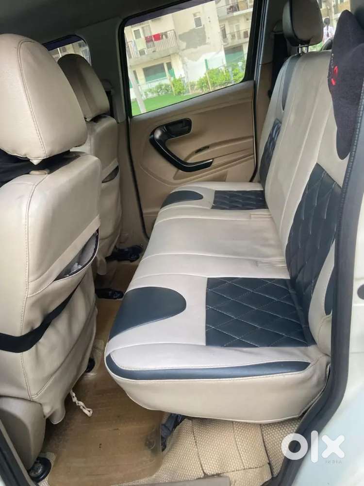 Good Condition Mahindra Tuv 300 Plus,  2016 Model, Telengana Register