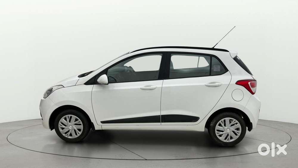 Hyundai Grand i10 Sportz 1.2 Kappa VTVT, 2015, Petrol