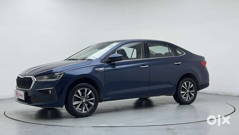 Skoda Slavia Style 1.0l Tsi Mt, 2023, Petrol