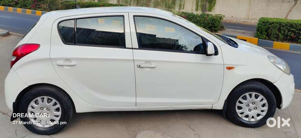 Hyundai I20 2012-2014 Magna Optional 1.2, 2012, Cng & Hybrids