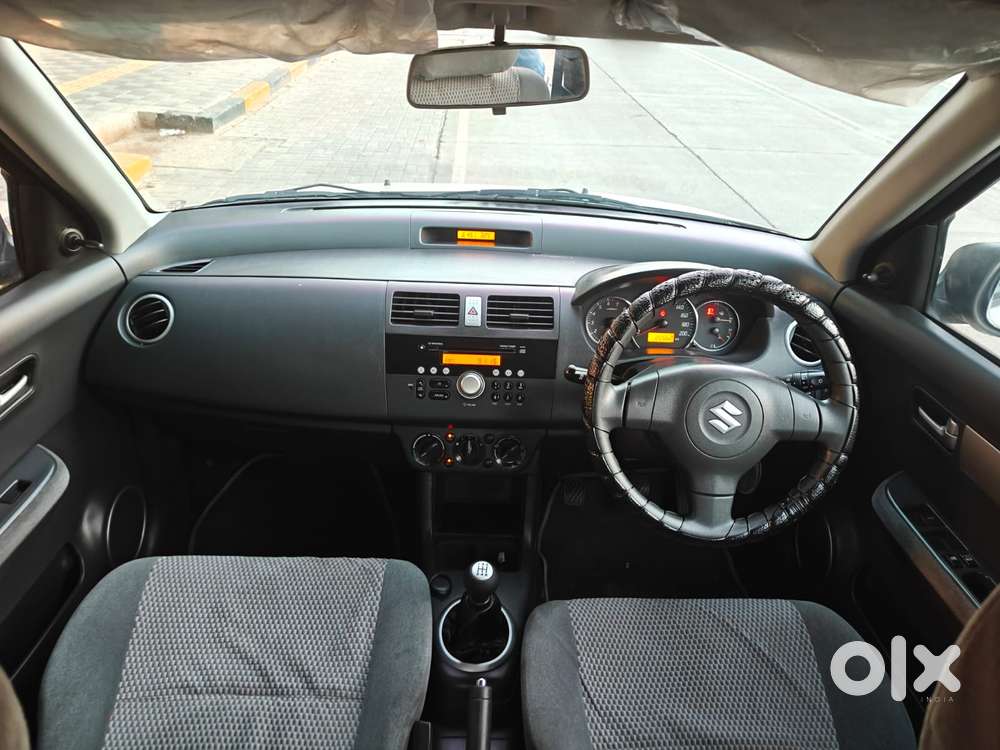 Maruti Suzuki Swift Dzire 1.2 Vxi Bsiv, 2011, Petrol