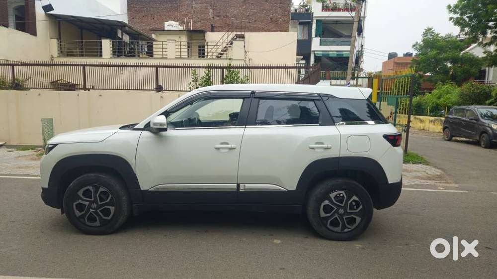 Maruti Suzuki Brezza 1.5 Lxi Cng, 2024, Cng & Hybrids