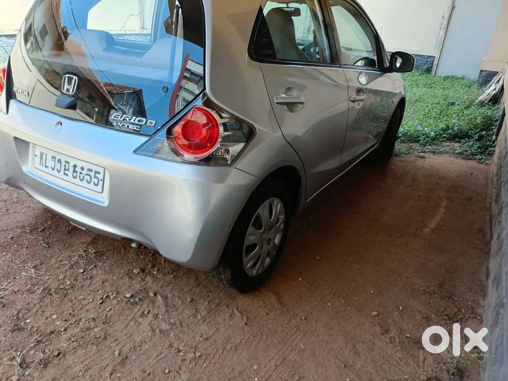 Honda Brio Smt
79000 Km
Correct Service
Excellent Condition
New Tyres