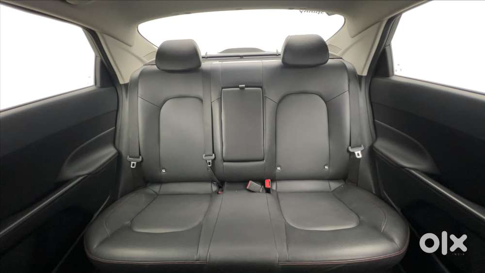 Hyundai Verna 1.5 Sx (o) Turbo Petrol Mt, 2023, Petrol