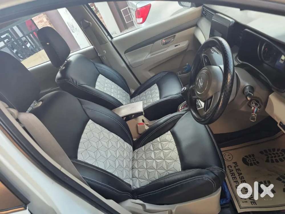 Maruti Suzuki Ertiga Vxi 2022