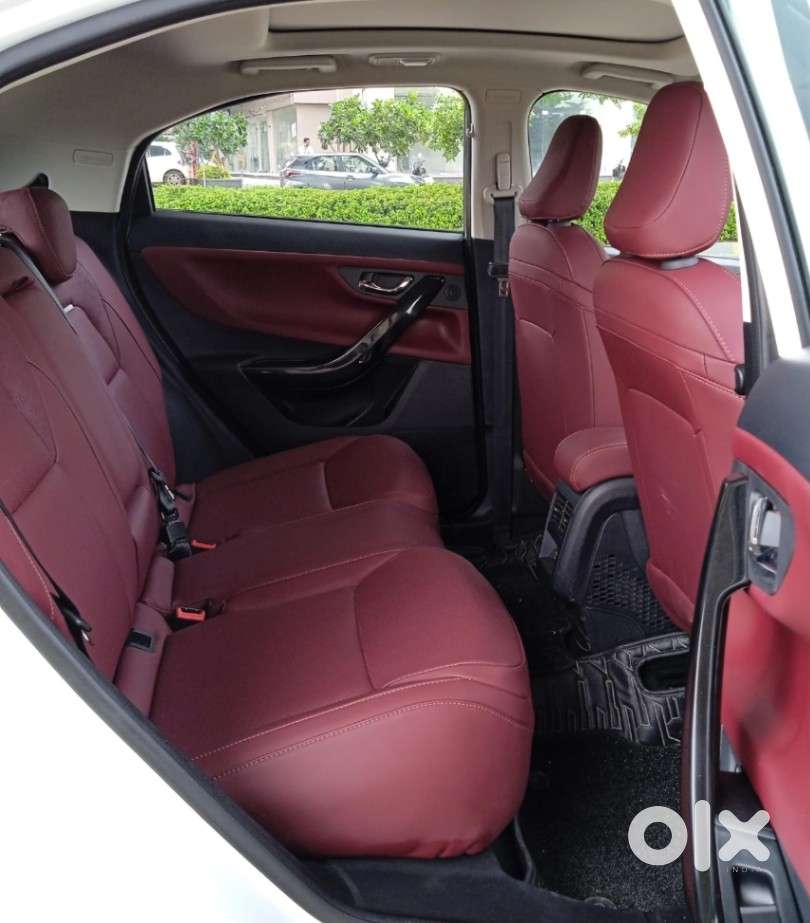 Tata Curvv Accomplished S 1.2 Revotron Petrol 7dca, 2025, Petrol