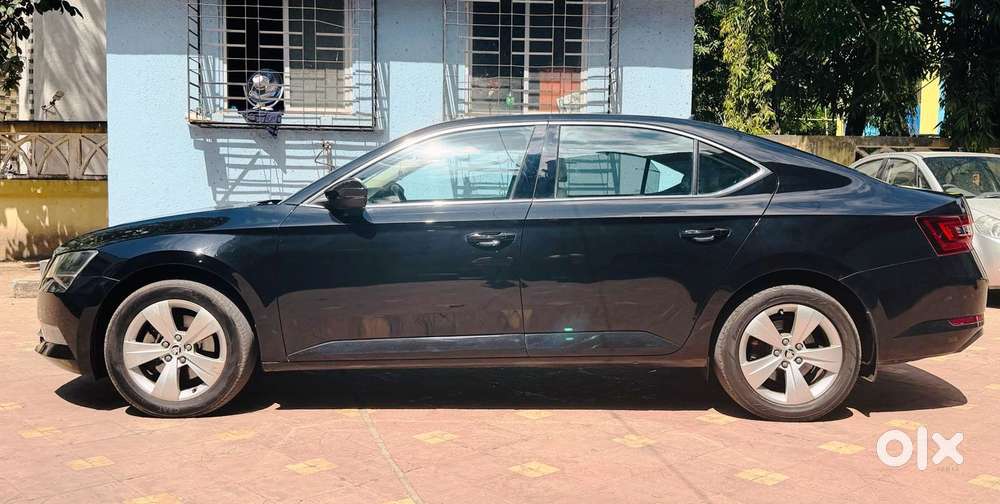 Skoda Superb 1.8 Elegance Tsi At, 2018, Petrol