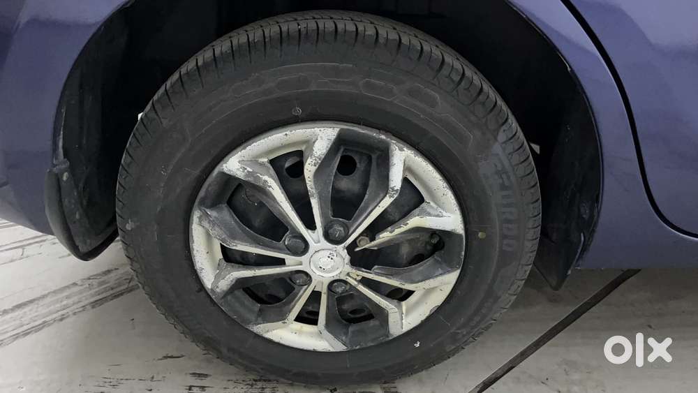 Maruti Suzuki Dzire 1.2 Vxi Amt, 2017, Petrol