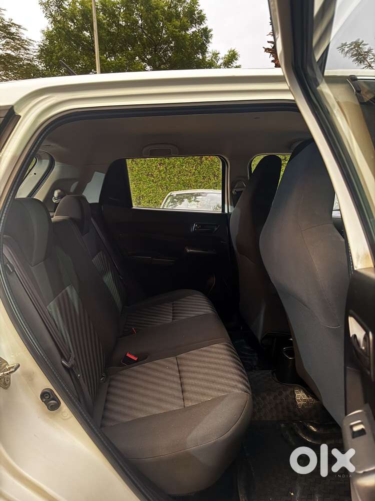 Maruti Suzuki Swift 1.2 Lxi (o), 2021, Petrol