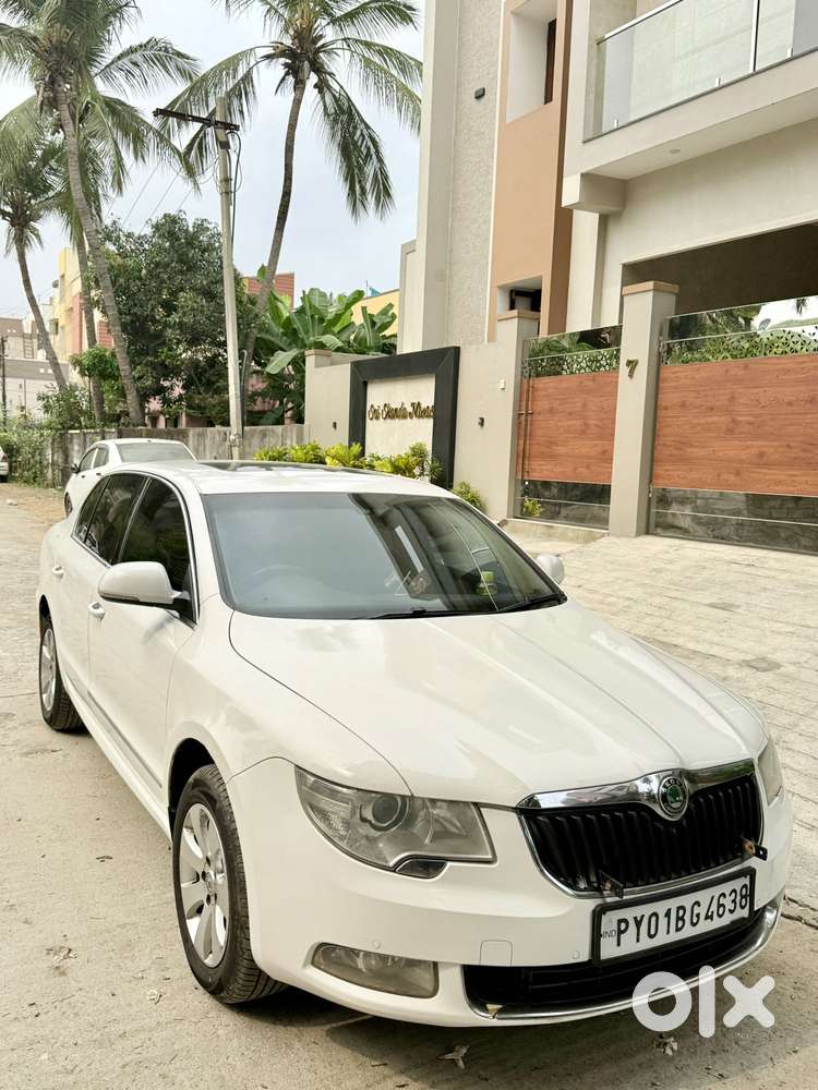 Skoda Superb 2008-2013 Elegance 2.0 Tdi Cr At, 2010, Petrol