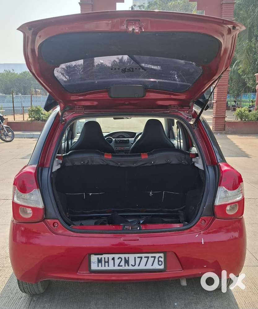 Toyota Etios Liva 1.2 V, 2016, Petrol