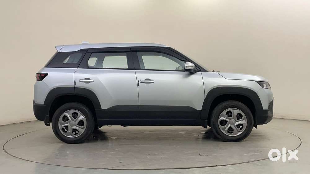 Maruti Suzuki Brezza Vxi At, 2023, Petrol