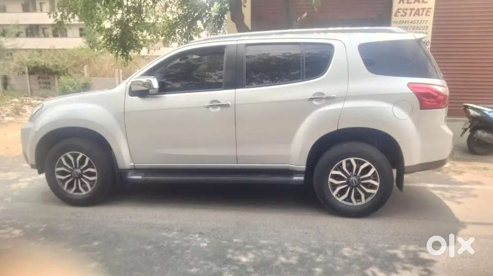 Isuzu Mux 3.0l 4x2 Automatic
