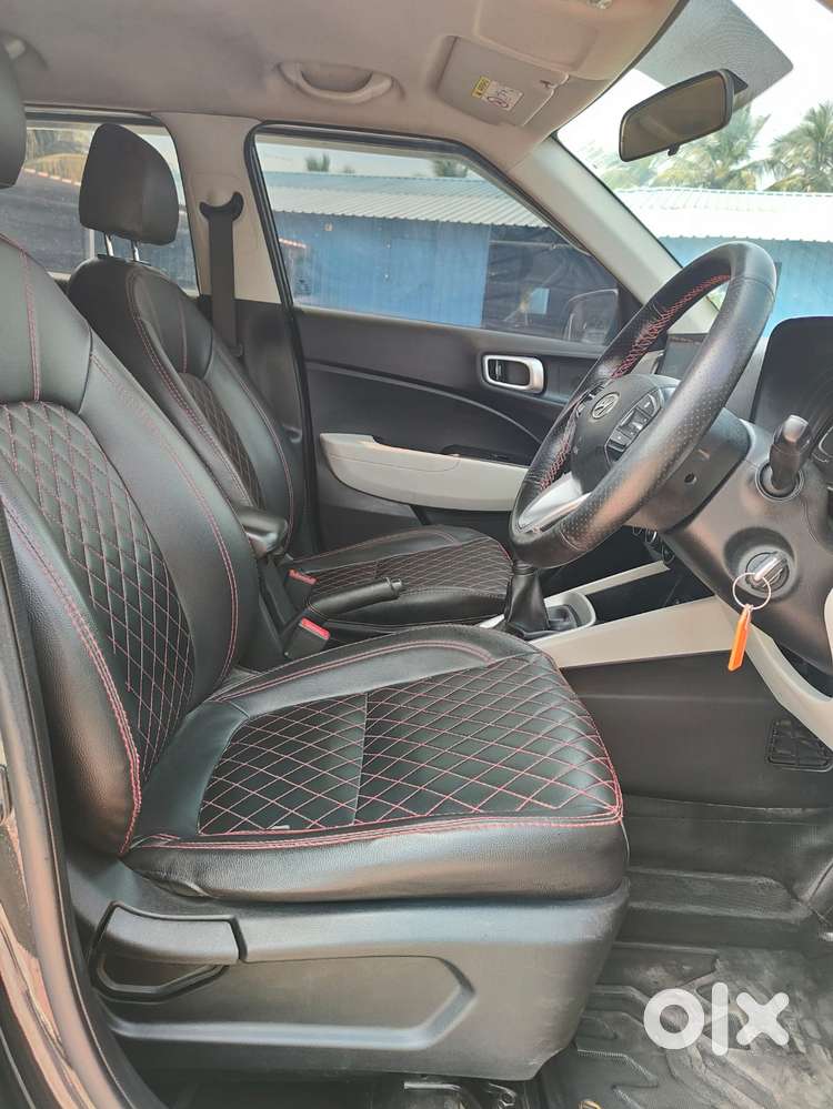 Hyundai Venue, 2023, Petrol