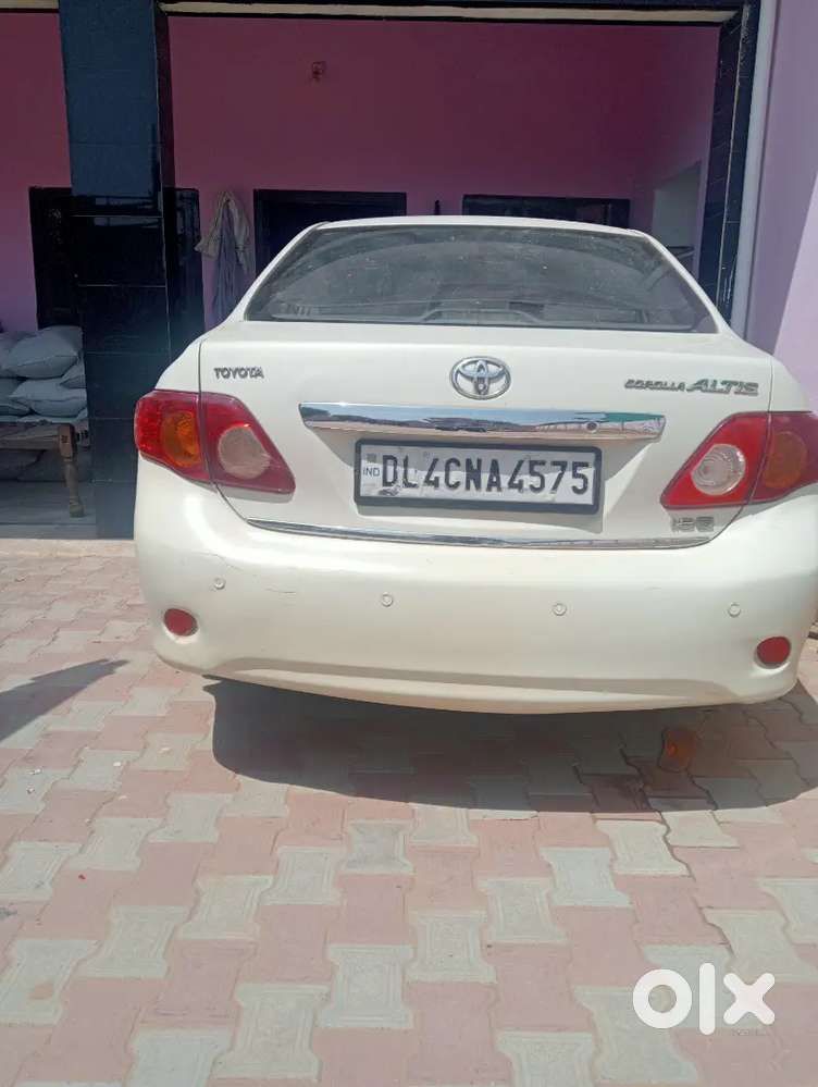 Toyota Corolla Altis 2011