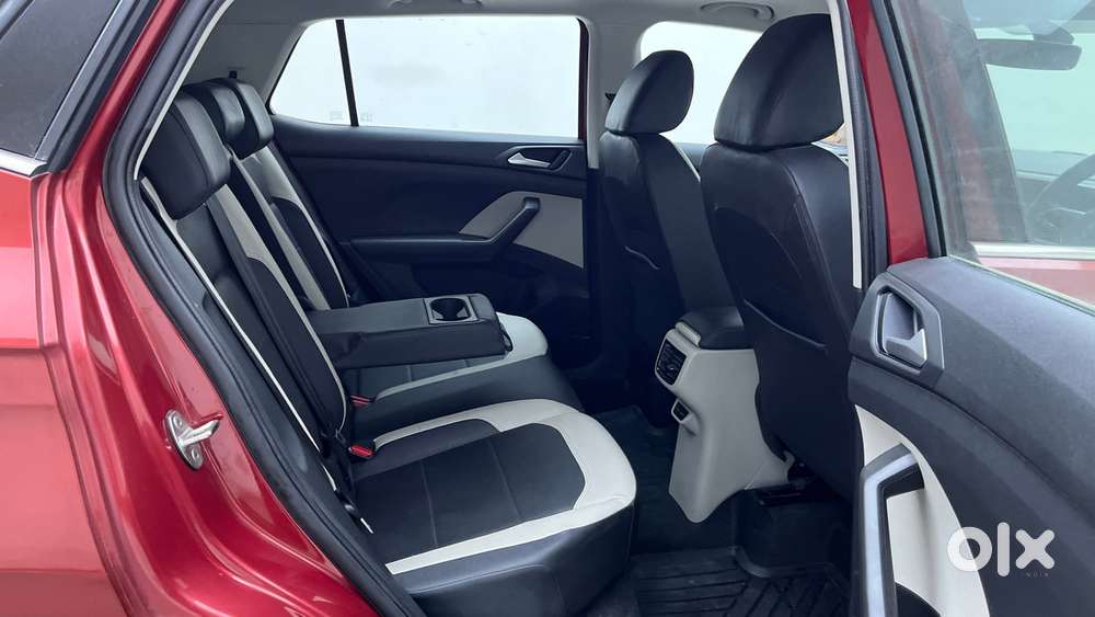 Volkswagen Taigun Topline 1.0 Tsi At (electric Seats), 2022, Petrol