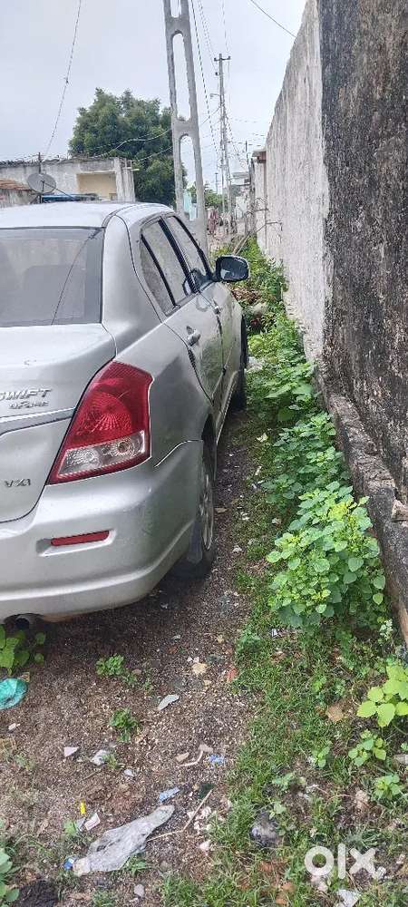 Maruti Suzuki Dzire 2010 Petrol 130000 Km Driven