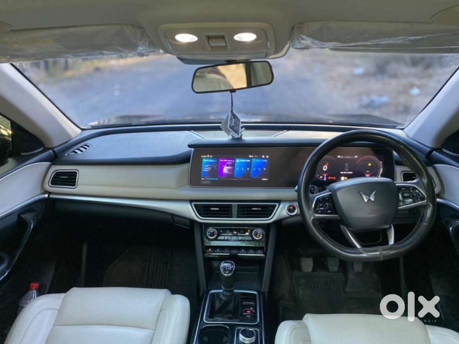 Mahindra Xuv700 2.2 Ax 5 Diesel Mt 7 Str, 2022, Diesel