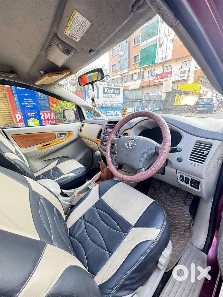 Toyota Innova 2.5 V 7 Str, 2010, Diesel